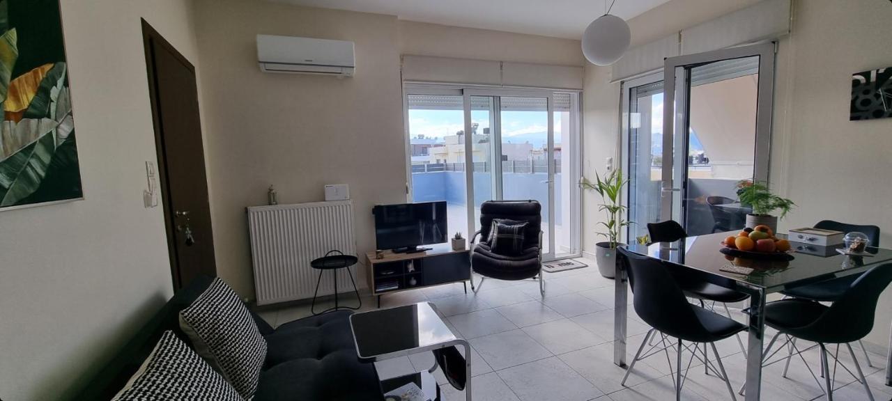 Bright & Modern Apt With View Iraklio Eksteriør billede